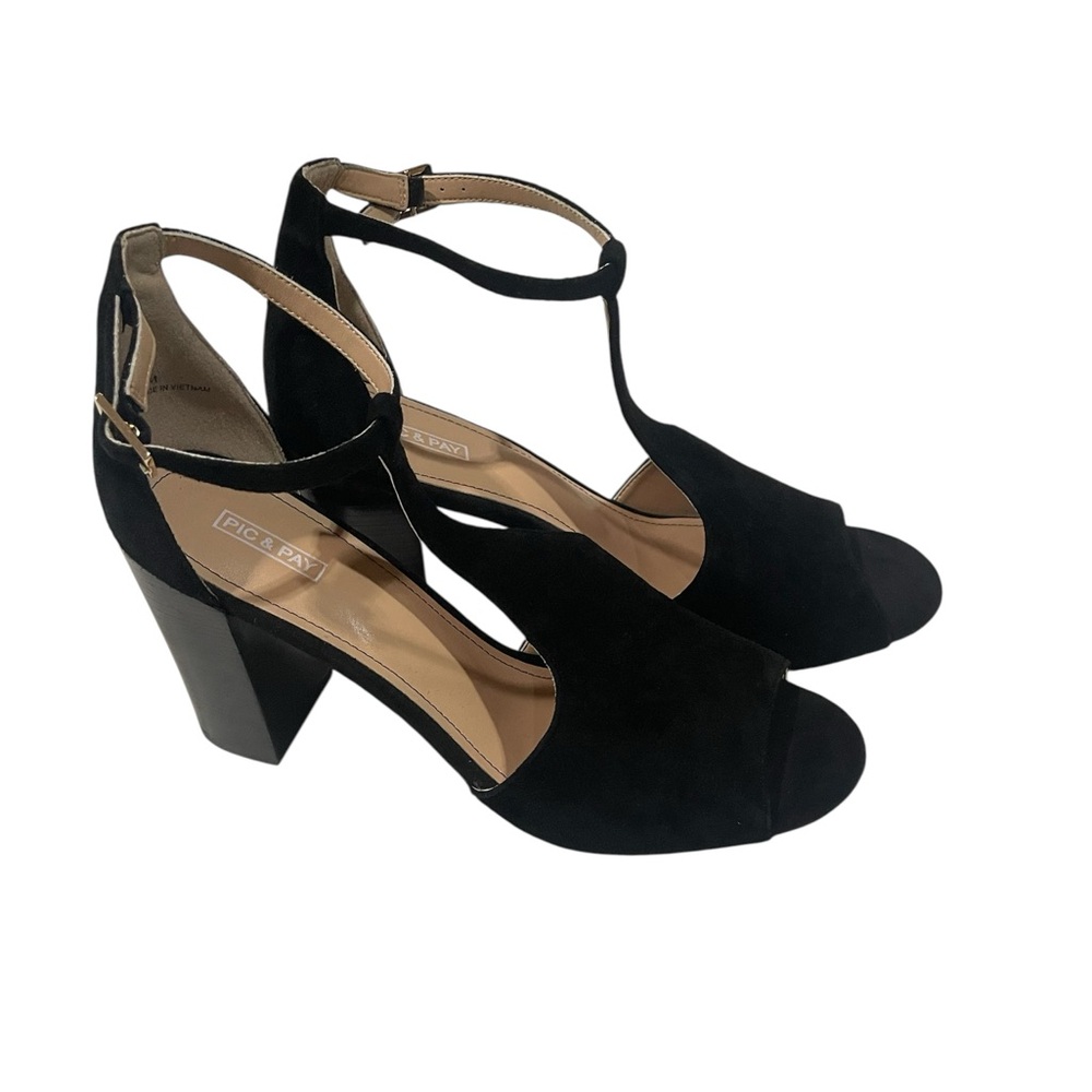 Elegant Black Heeled Sandals